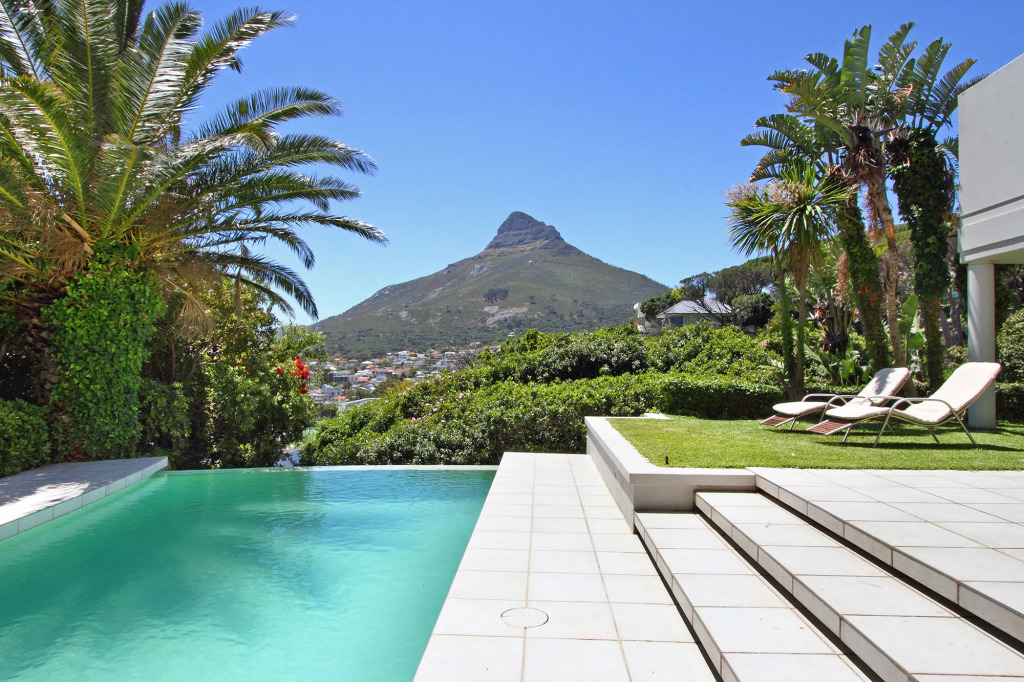 Lions View Villa & Apartment