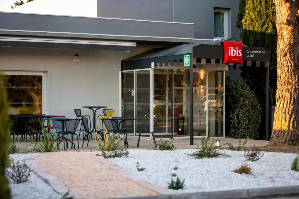 ibis Carcassonne Est la Cité
