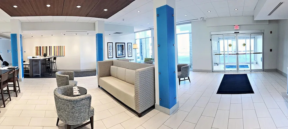 Holiday Inn Express & Suites - Sterling by IHG