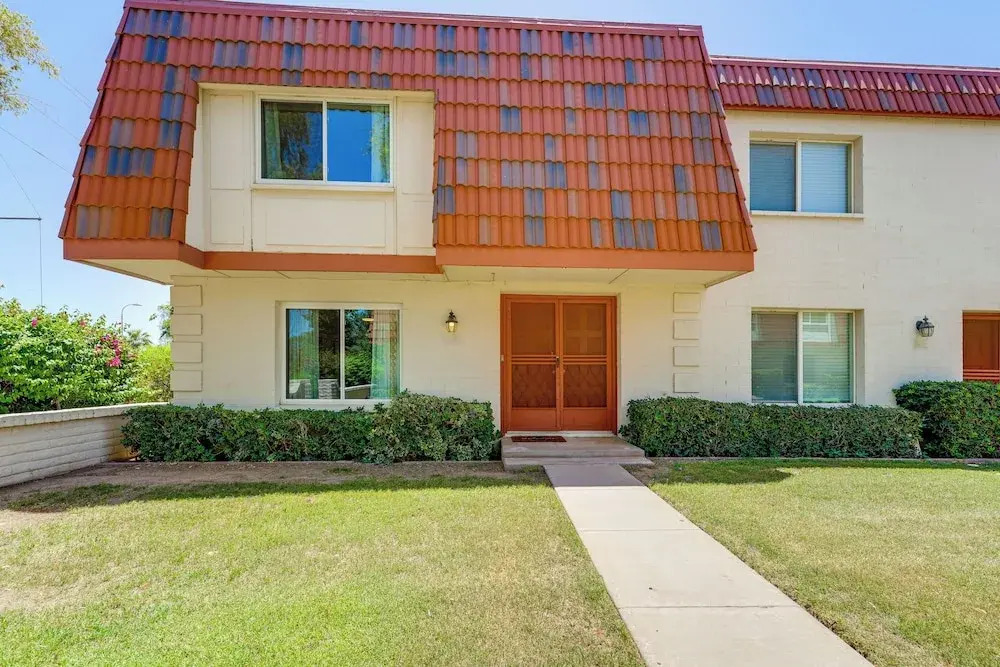 1.5 Mi to Old Town Scottsdale: Unit w/ Fenced Yard