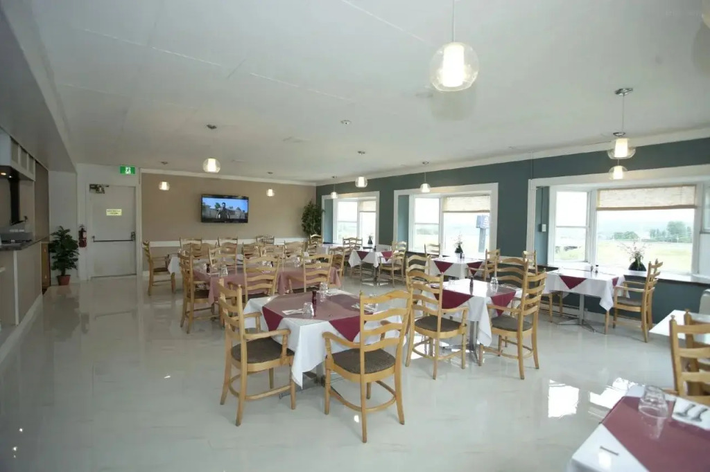Canadas Best Value Inn and Suites Woodstock