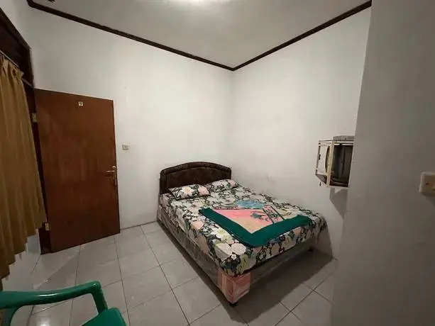 OYO 93128 Hotel Lamin 2