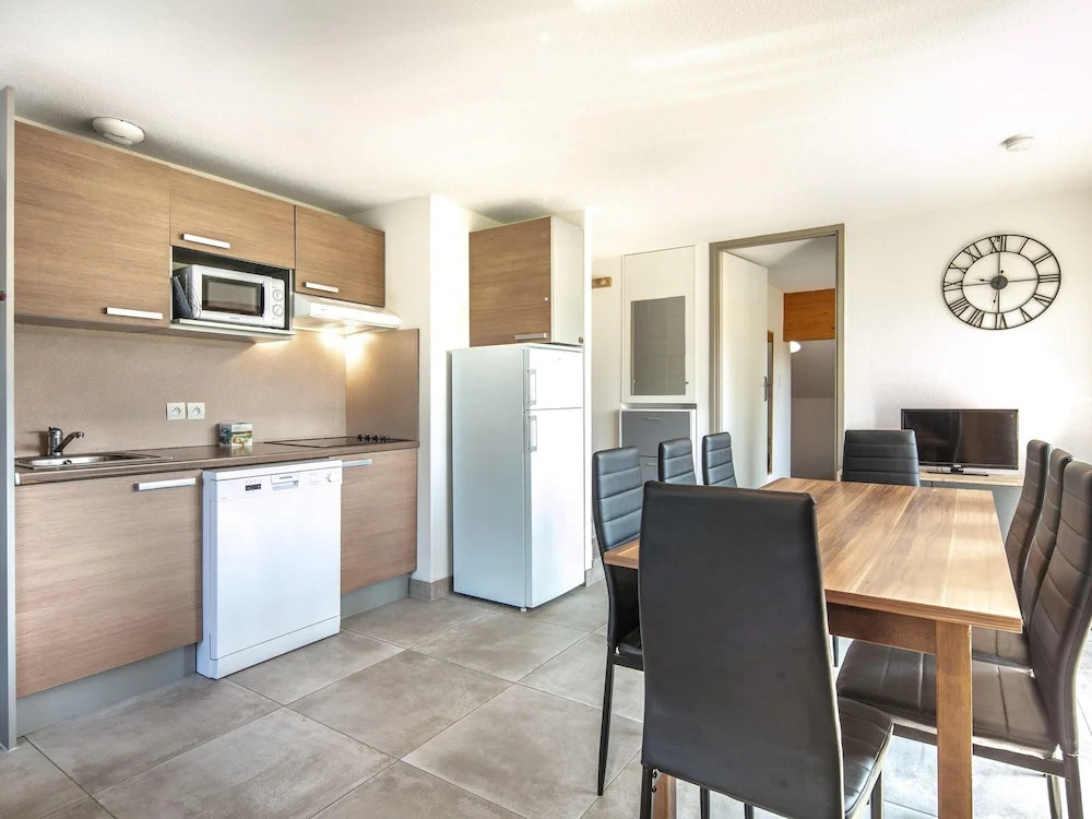 Family Apartment Near Ski-slope, Mini Market