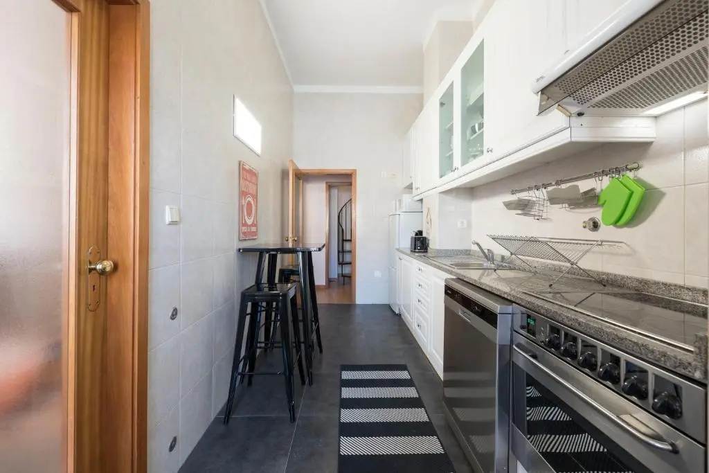 LovelyStay - The Porto Getaway Duplex - Free Parking
