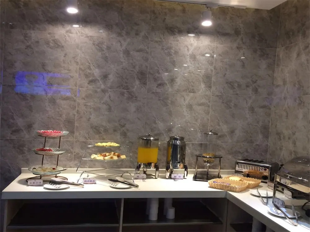 Lavande Hotel (Guangzhou Tianhe Park Yuancun Metro Station)