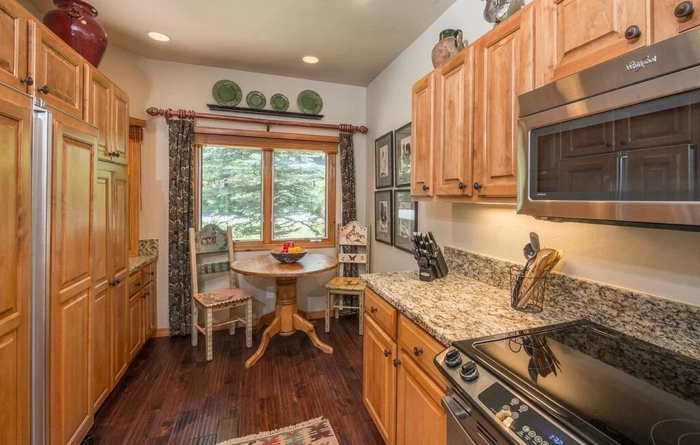 50 Dakota Park 4 Br Townhouse by RedAwning