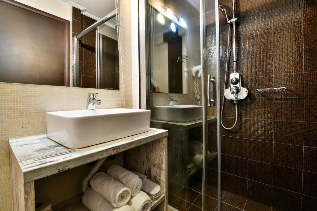 Athens Way Pop Art Hotel