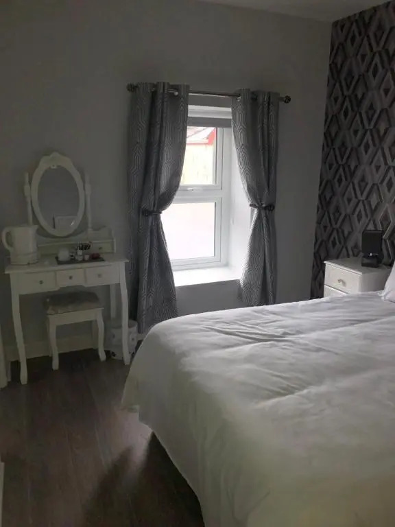 Fiddlestone Bar and B&B