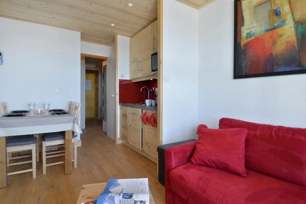 Belle Plagne Open Plan Studio for 4 People of 23 Mâ², Refurnished, on the Slopes Lc419