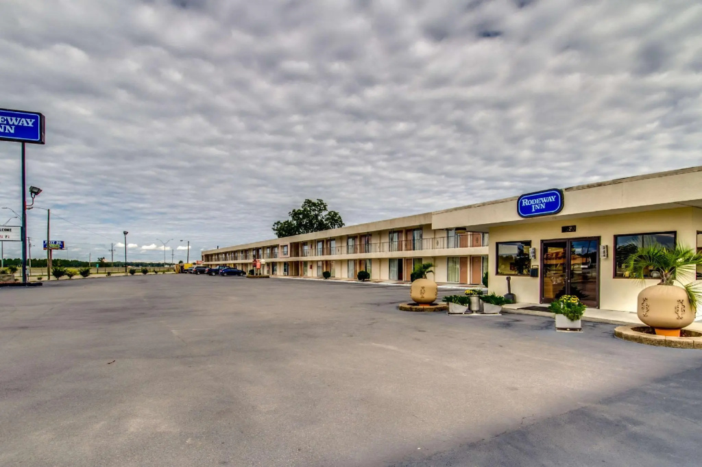 Rodeway Inn Lumberton