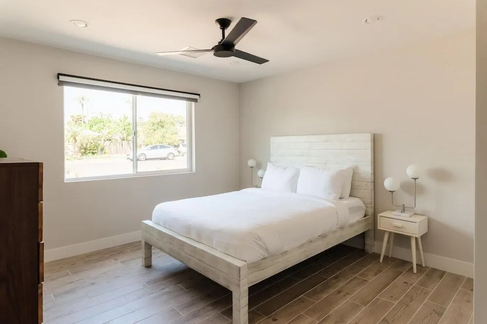 E 6th St - Maisy in Scottsdale