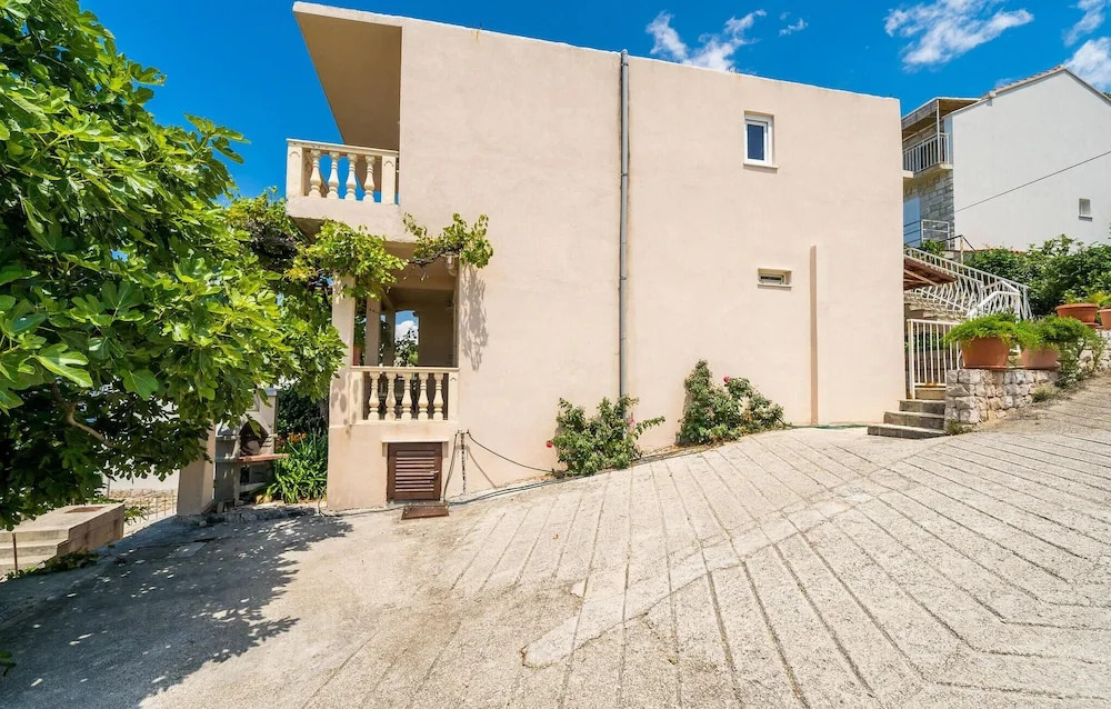 Beautiful Home in Gruda With Wifi and 2 Bedrooms