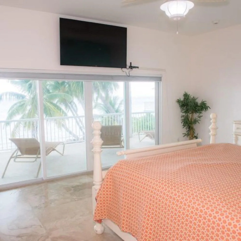 Sea Oats Beach by Florida Keys Luxury Rentals