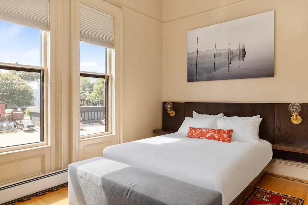 The Francis Hotel