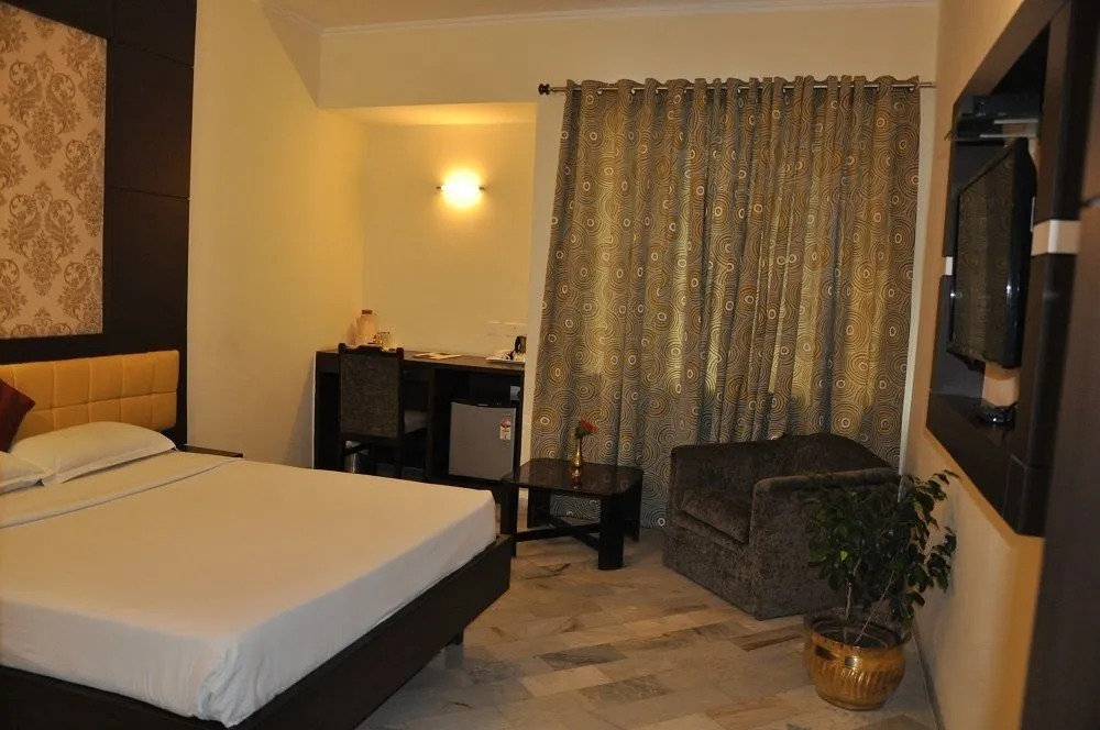 Starihotels Cantt Varanasi