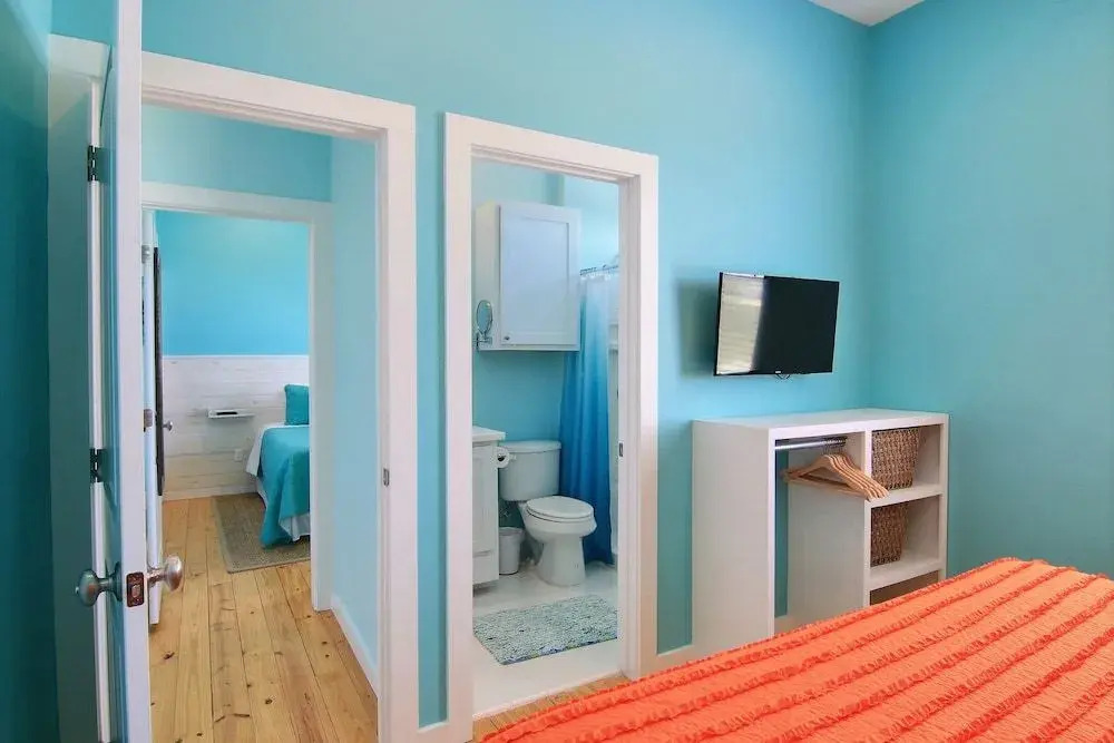 Don't Worry Beach Happy 4 Bedrooms 4.5 Bathrooms Home
