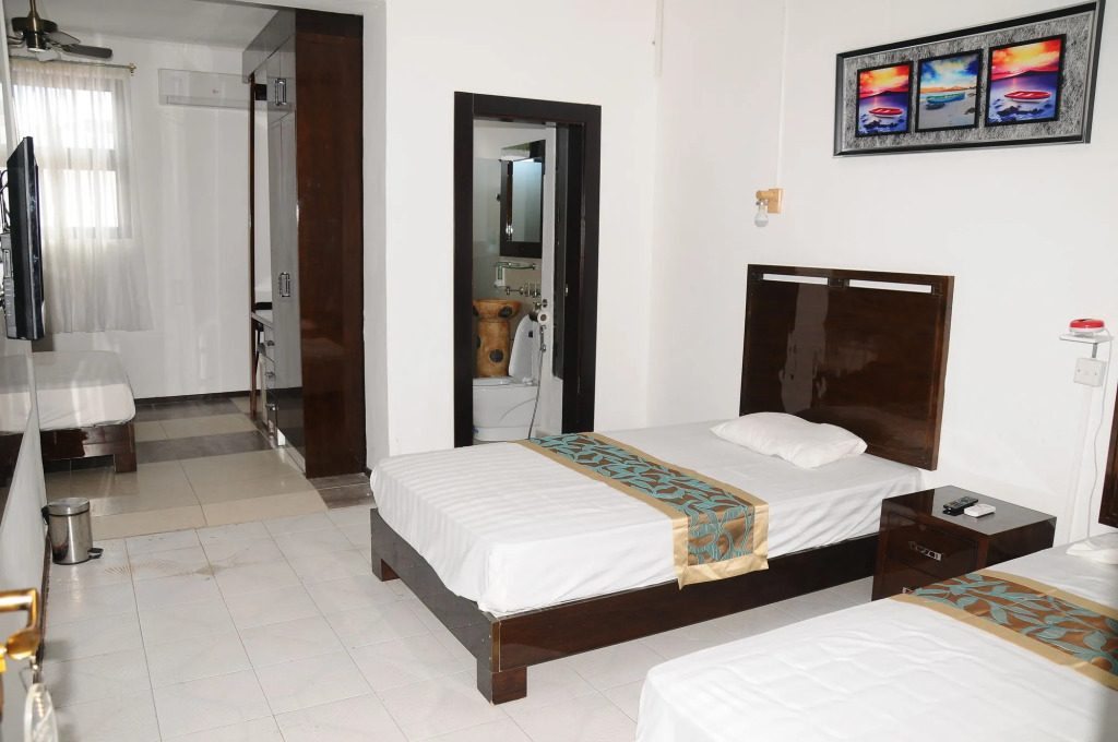 Le Flamboyant Hotel