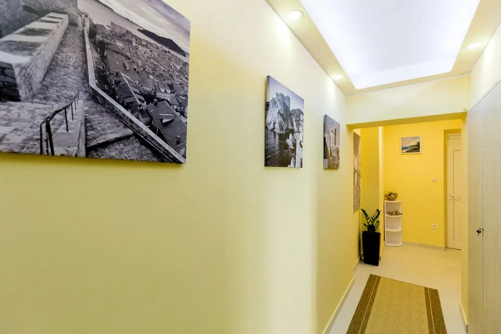 Ivana's Central Suites
