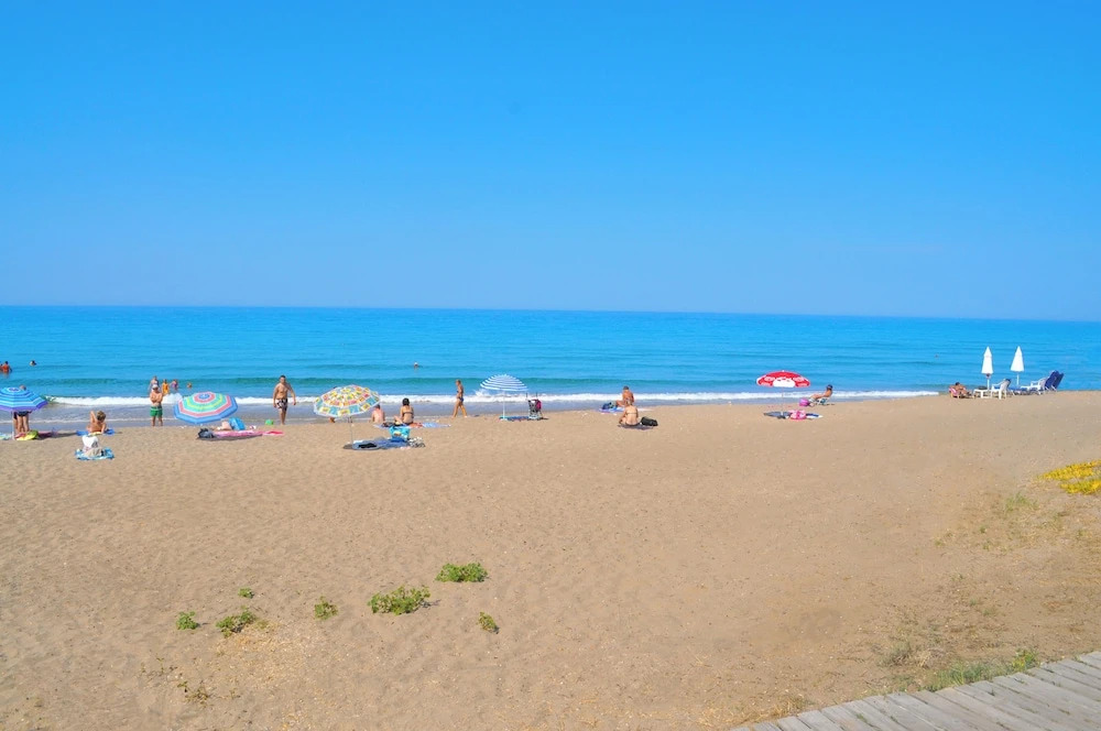 Natalia Loft Apartment C With Panoramic sea Views of Agios Gordios bay