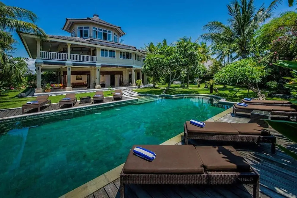 Villa Anyar