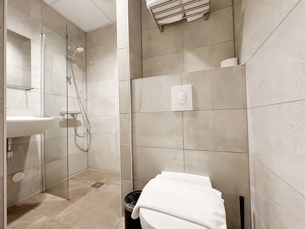 HOTELUX Amsterdam Airport Hotel