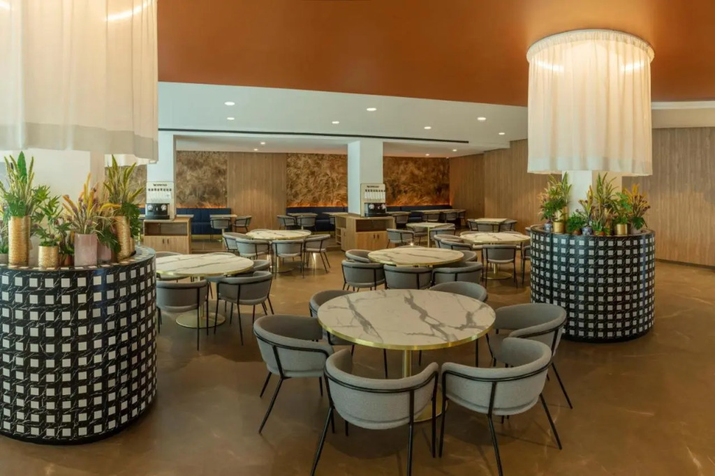 AJ Gran Alacant by SH Hoteles