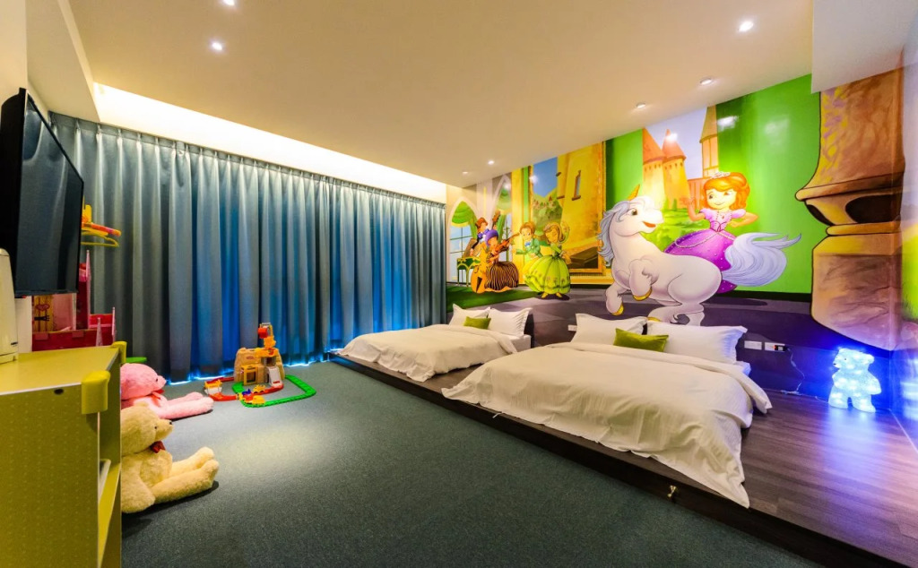 Elsa House