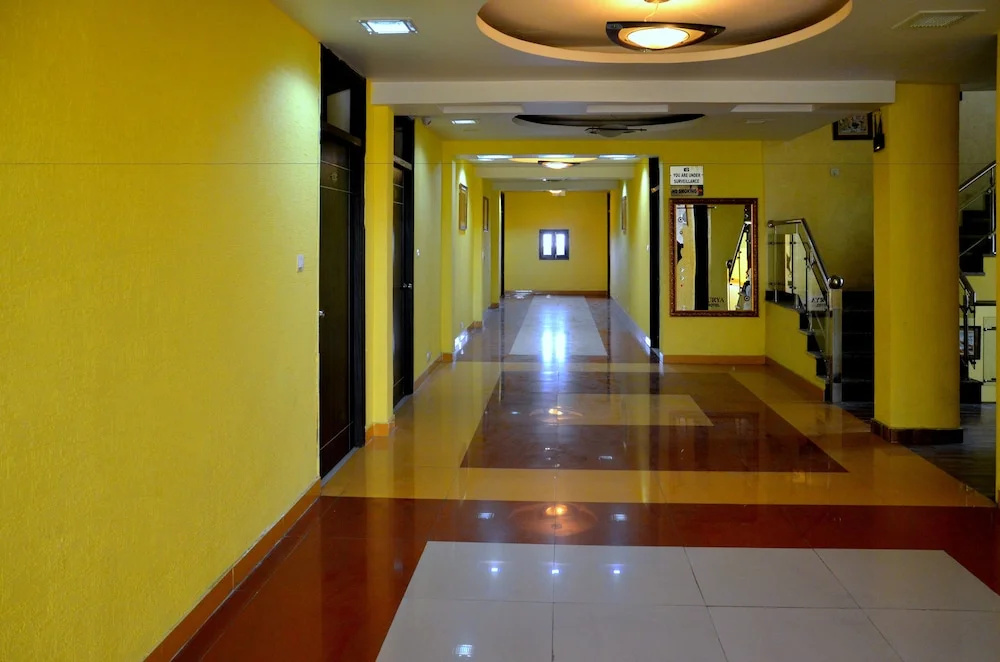 Collection O 4731 Hotel Surya Continental