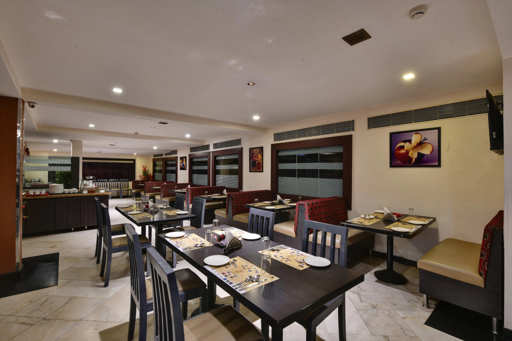Click Hotel Yuvraj