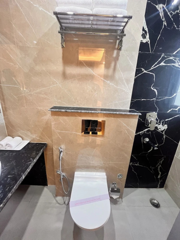 The Grand Oasis Hotel & Resort I Near India Expo Mart