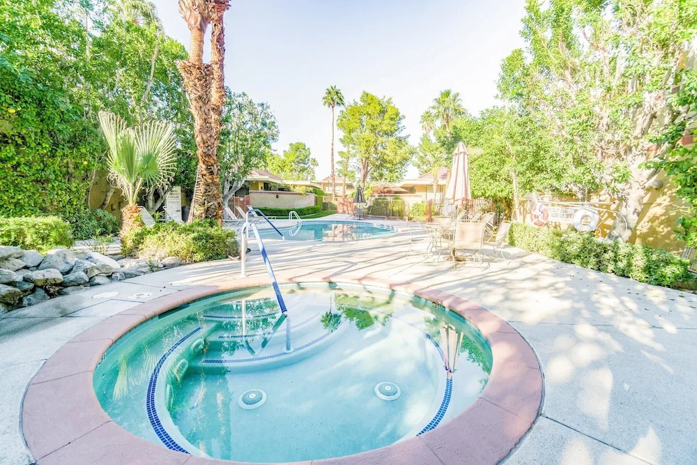 2501 N Indian Canyon Condo Unit 601 1 Bedroom 2 Bathrooms Condo