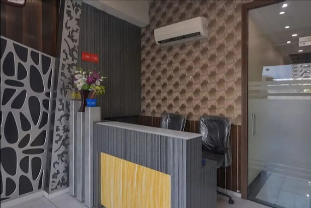 Hotel Palace Residency