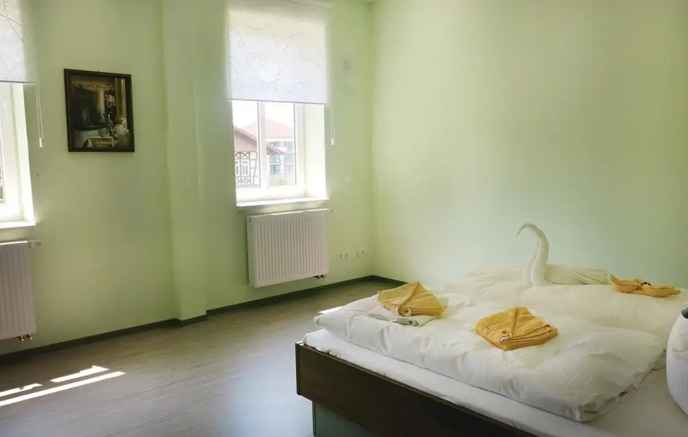 Amazing Apartment in Bad Liebenstein With 1 Bedrooms and Wifi