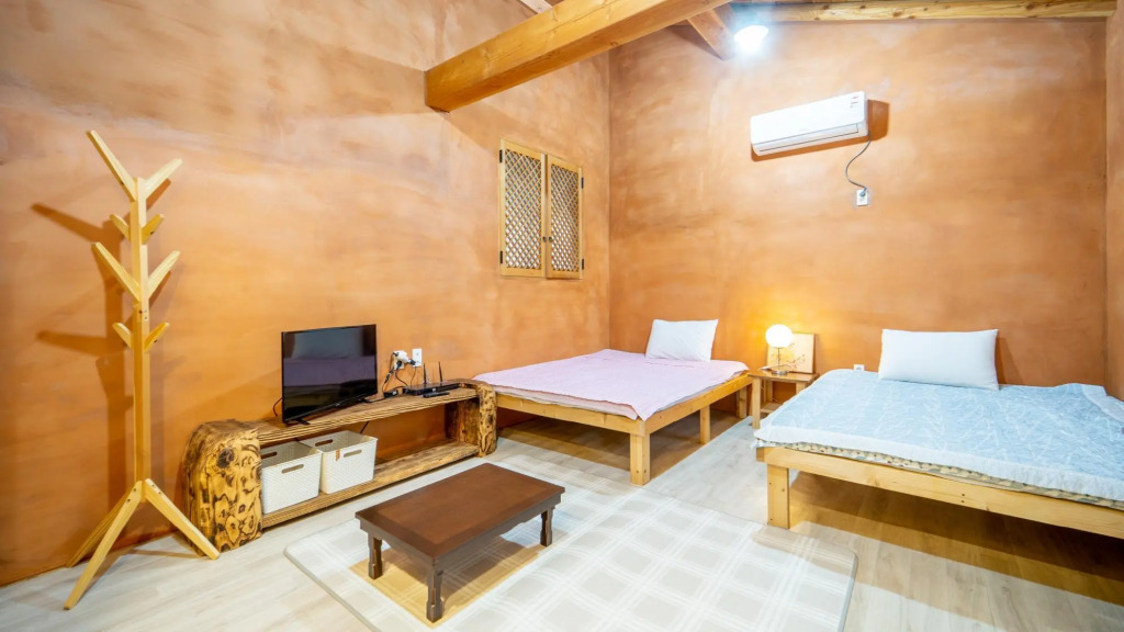 Jeju Bijasupgil15 Pension