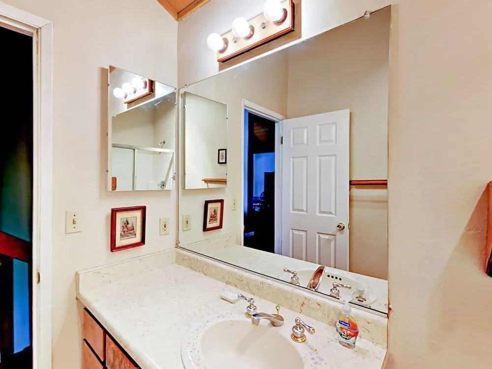 3294 Pine Hill Rd Home 3 Bedrooms 2 Bathrooms Home