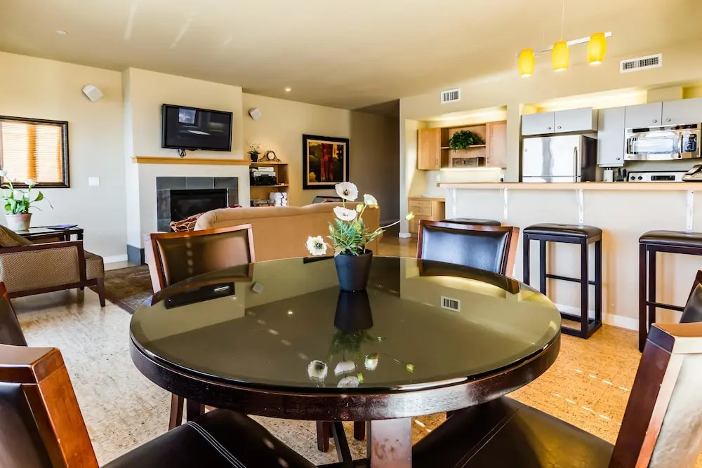 Chelan Resort Suites