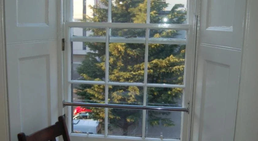 Emmaus Guest House Edinburgh