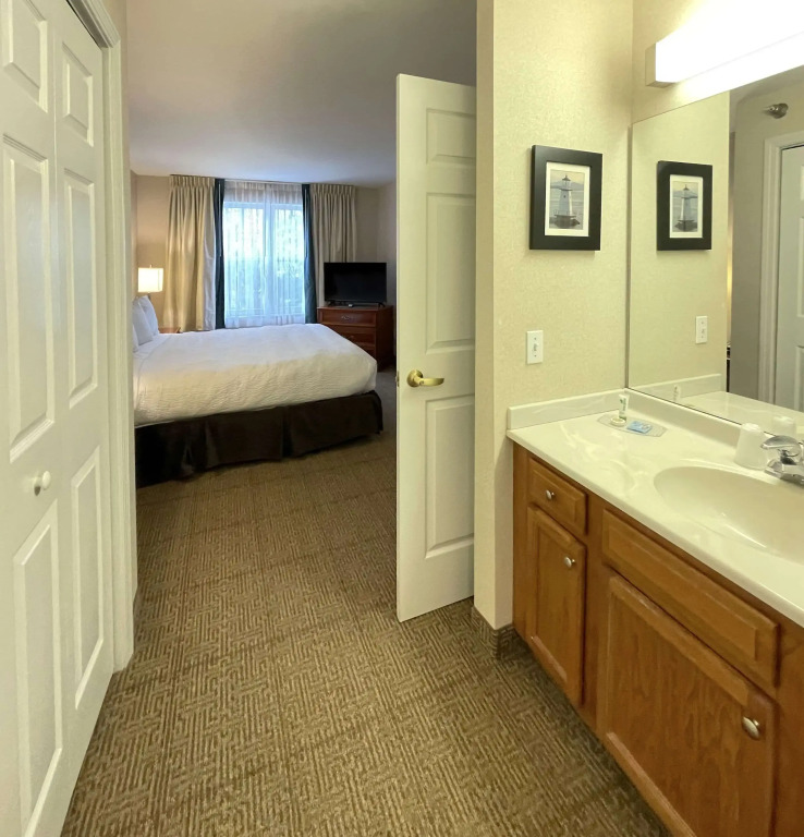 Smart Suites, an Ascend Collection Hotel