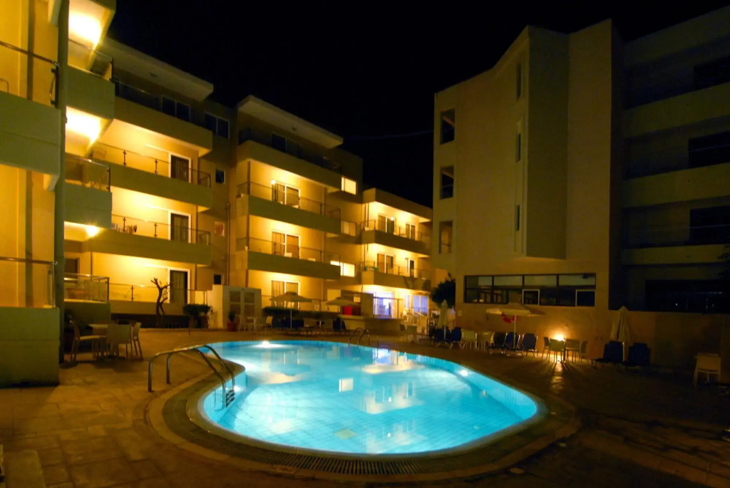 Michel Apartments