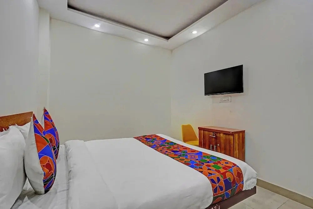 Via Shahdara Residency