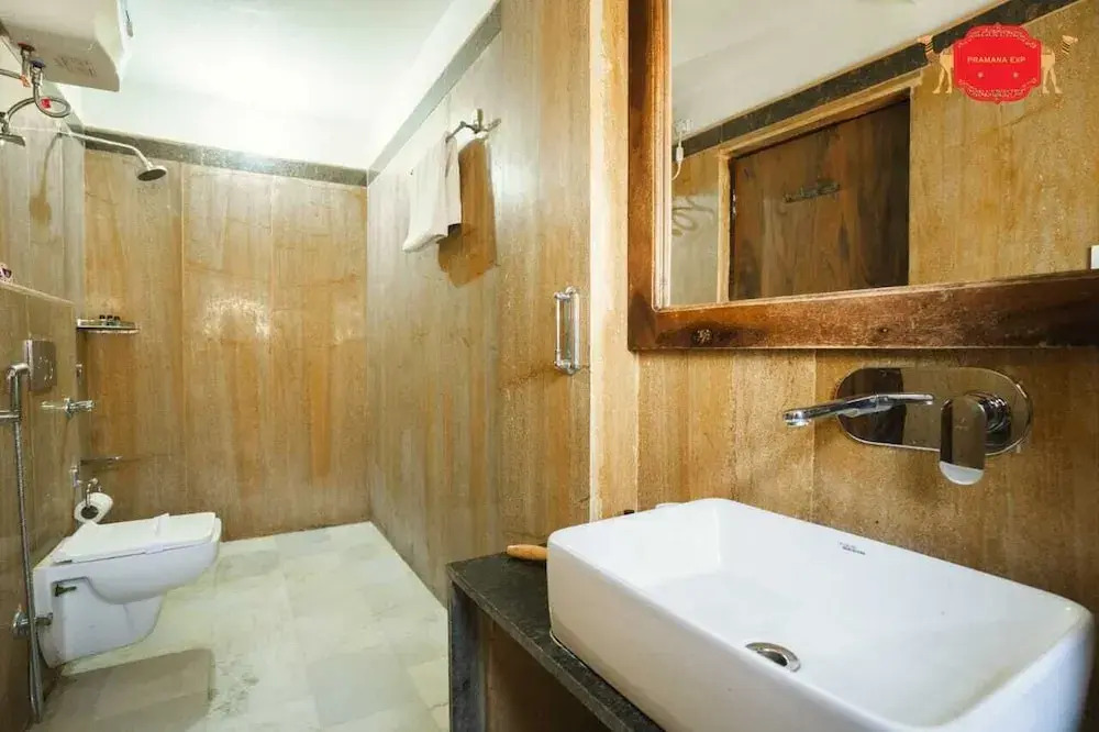 Hotel Golden Legacy - by PRAMANA EXP
