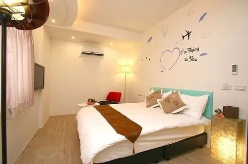 Stay In Bed Hostel
