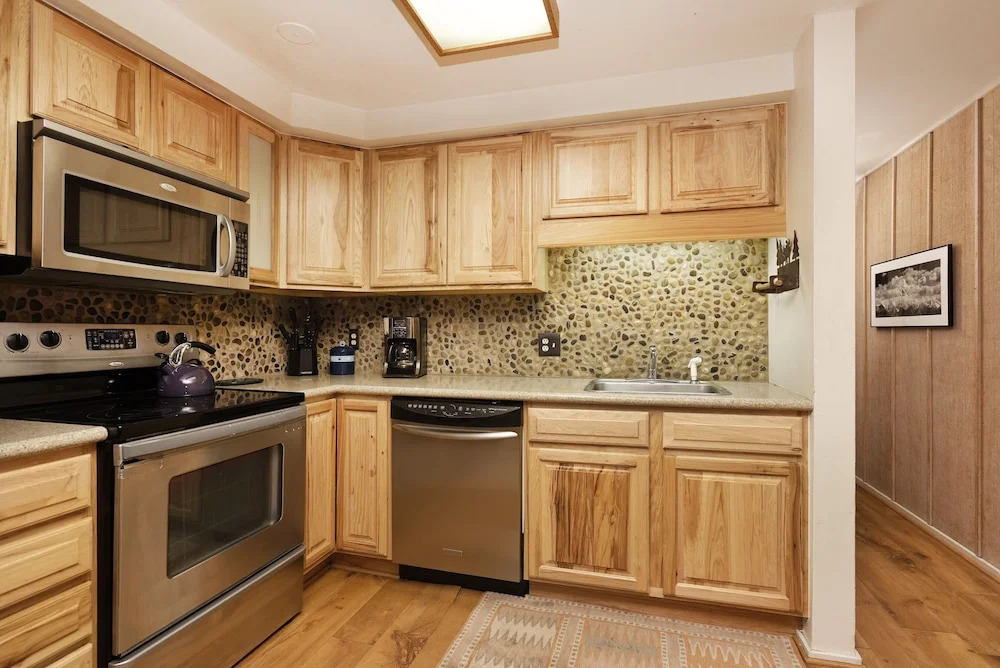 60 Fall Lane Sonnenblick #3 4 Bedroom Townhouse by RedAwning