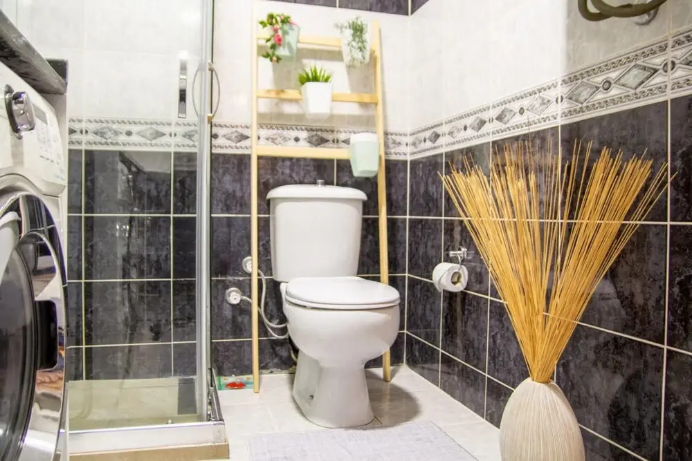 Flat Near Coast With Shared Terrace in Karsiyaka