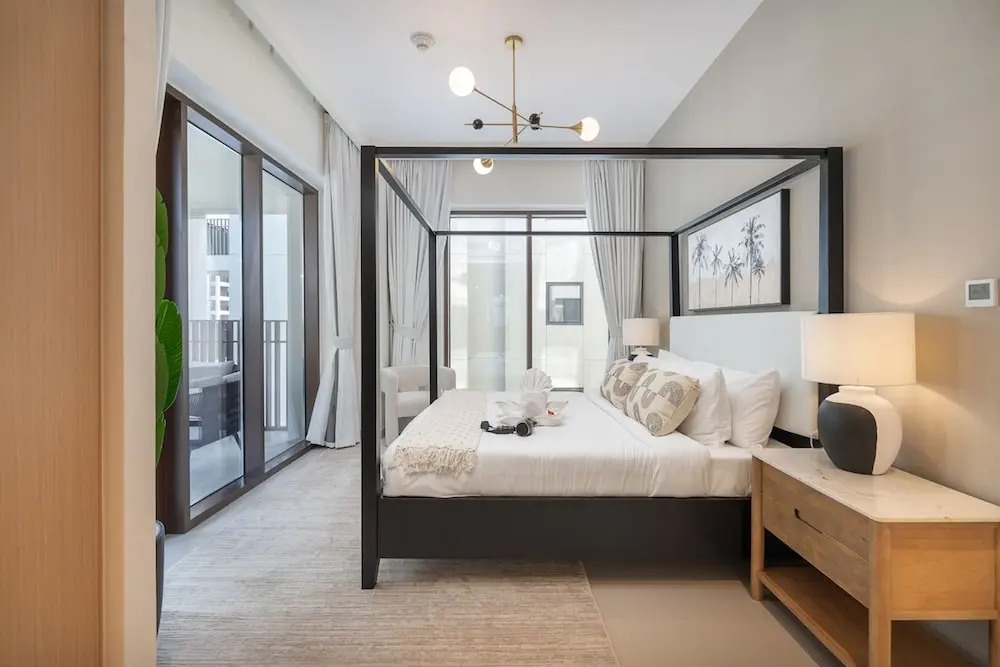 Elegant 4-bedroom Apartment Perfect for Families in Dubai Creek Harbour