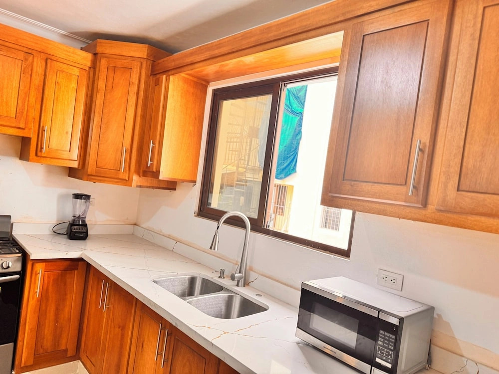 Enjoy Huge 4 Bedrooms, and 3 Bathrooms, 8 new Apartments