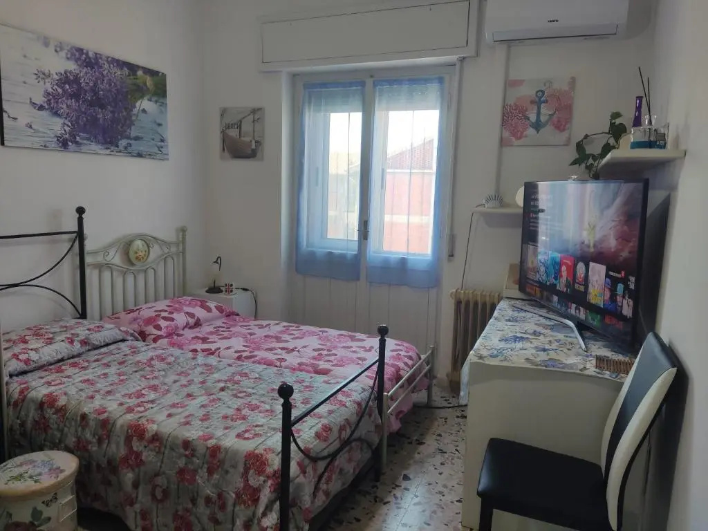 B&B POTHOS - ENG ITA - Rooms with Air Conditioning Wi-Fi Fridge Netflix Bike Rent Local Guide - Camere con aria condizionata, frigo, internet, guida locale, noleggio bici