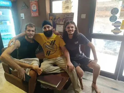 Goroomgo Sidhu Guest House Amritsar