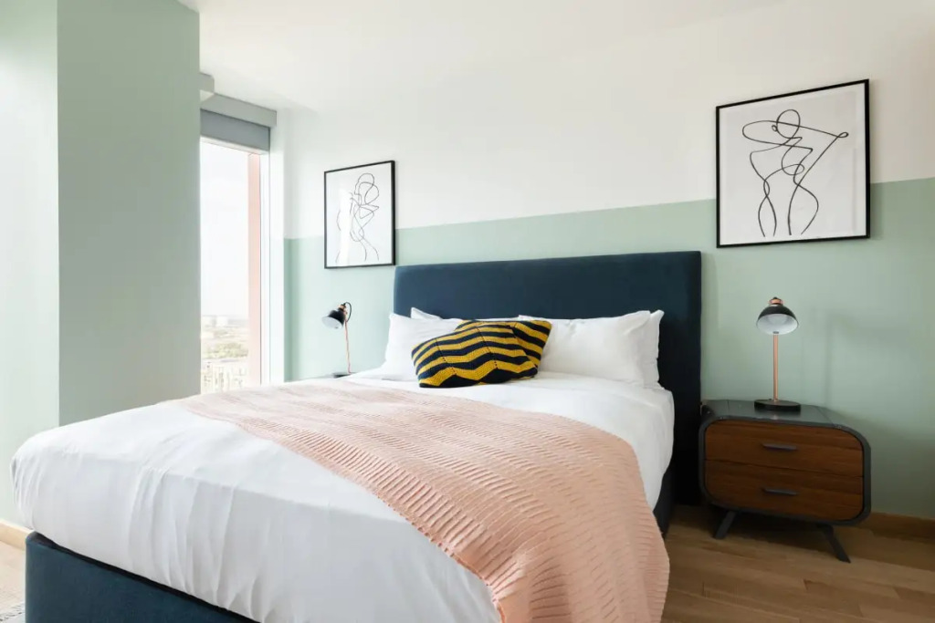 The Stratford Escape - Modern & Bright 2BDR Loft with Amazing Views
