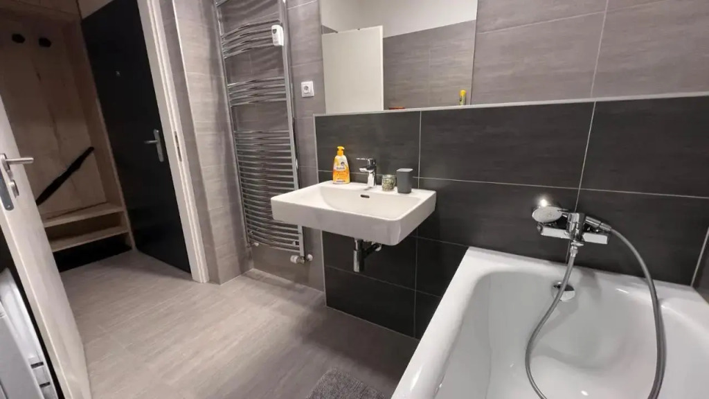 2 room Apartment, with a view of the castle